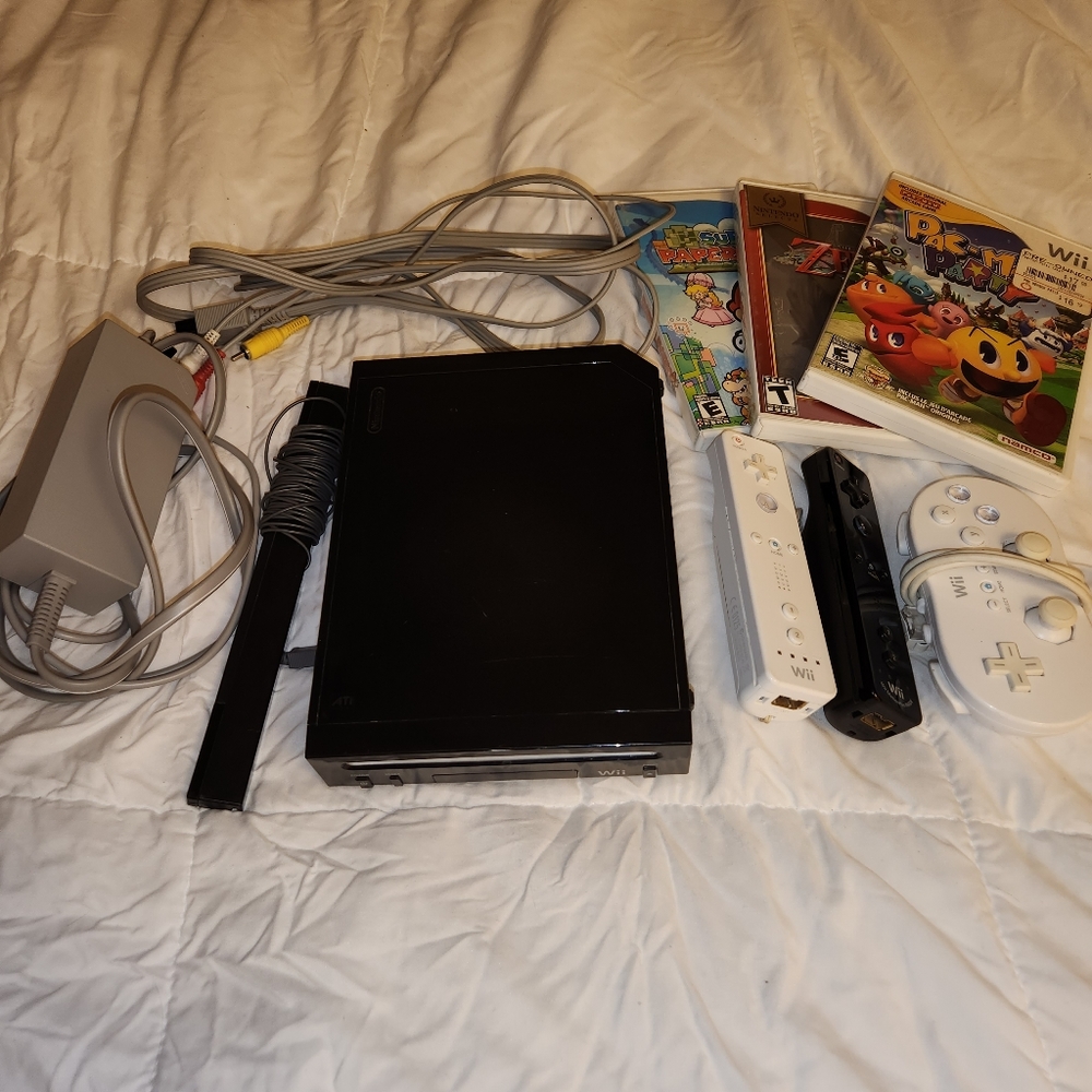 Nintendo Wii Console and games